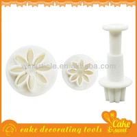 Set of daisy plunger cutter round cookie cutter baking tools