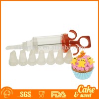 Cake decorating tools with 8pcs plastic nozzles icing set